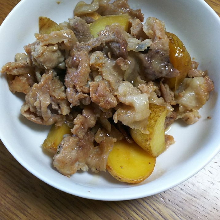 揚げじゃがと豚肉の甘辛炒め